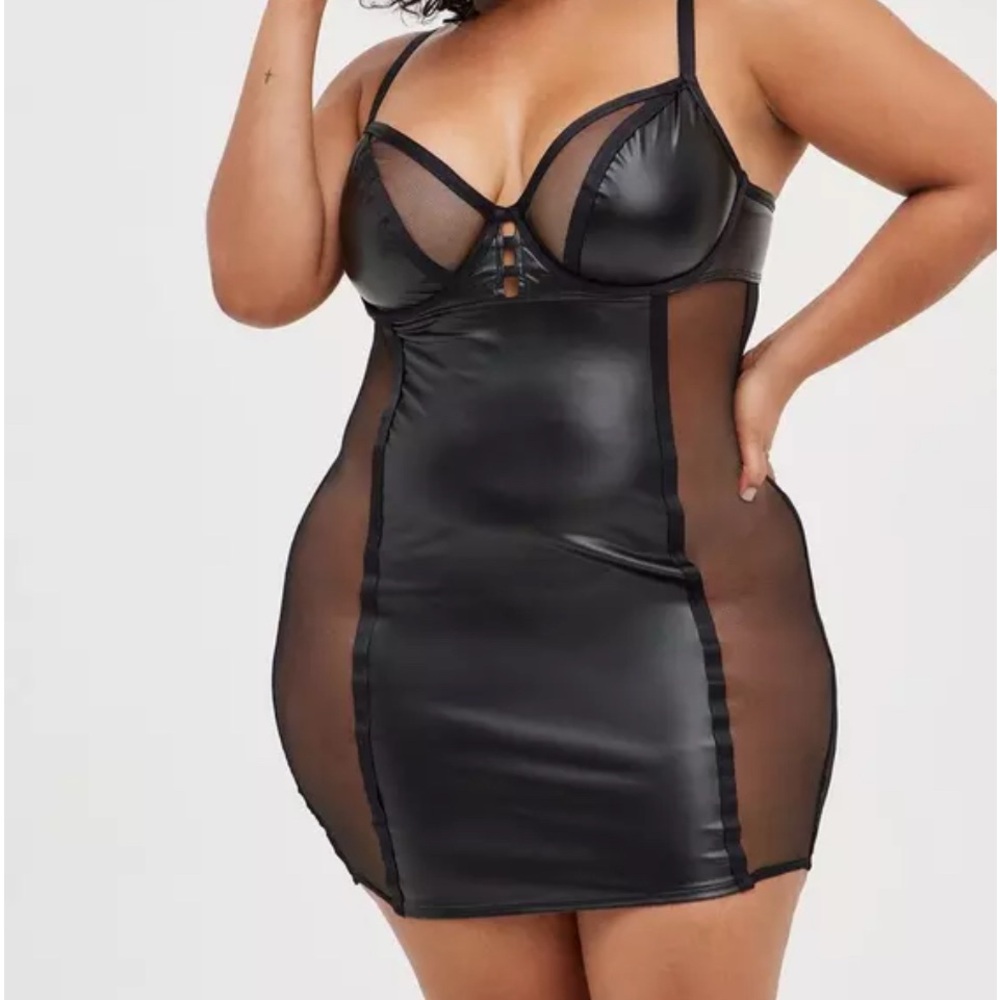Underwire Chemise - Faux Leather & Mesh Black